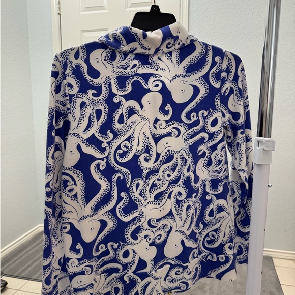 Lilly Pulitzer. Zip up sweater. Women’s large - Picture 2 of 3